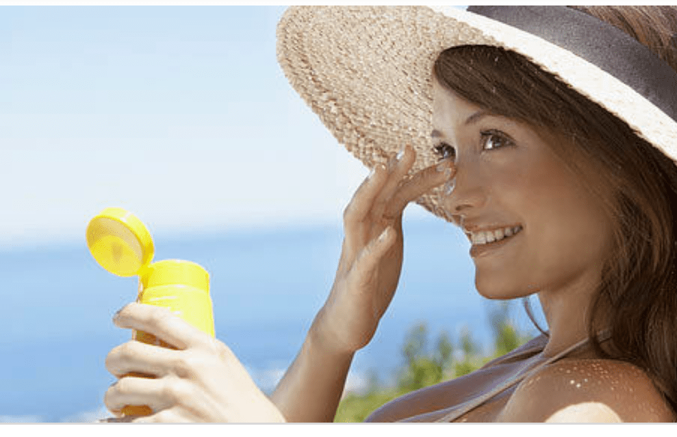 ضد آفتاب رنگی هیدرا رز بژ مناسب پوست خشک SPF 50 درماتیپیک